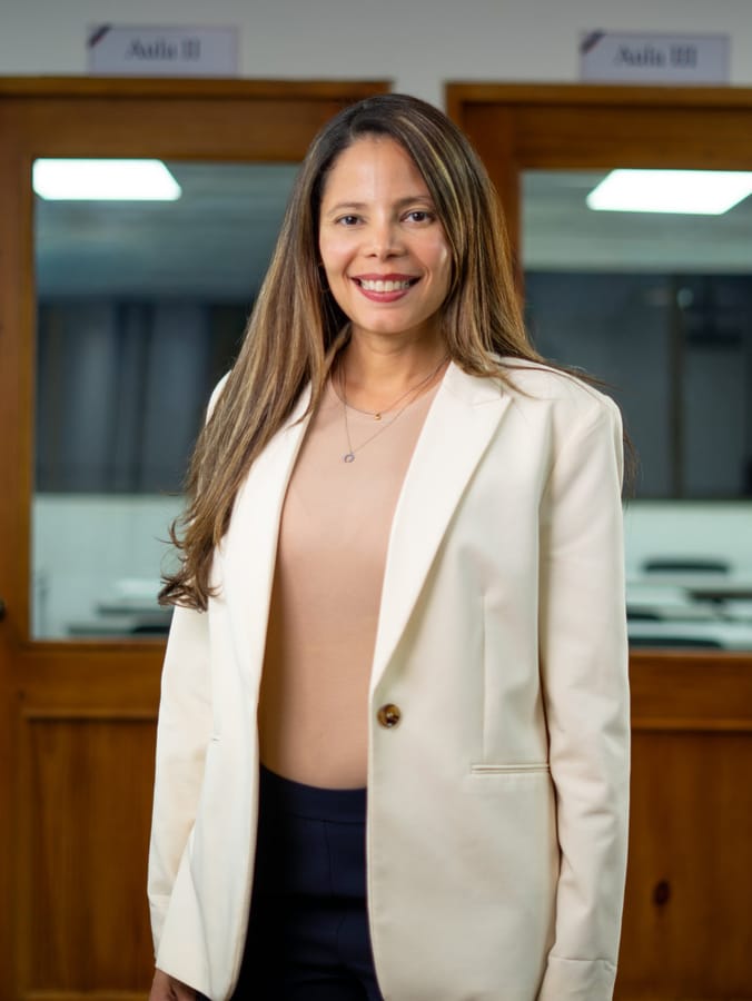 Indhira Moquete de Ramos, directora académica de INPLOG