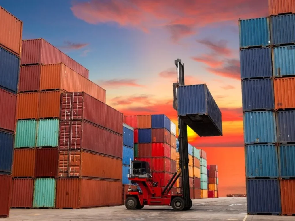 contenedores logistica y transporte